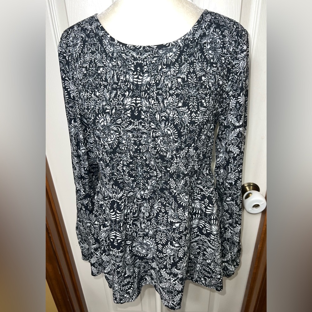(NWOT) Maurices Blouse Top Boho Bohemian Black/White Long Sleeve Smocked Size S